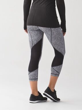Lululemon pace rival crop leggings